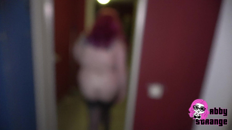 Abby Strange: Io con i nylons in piedi