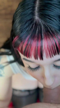 Ditria Rose adora polla en mamada rara