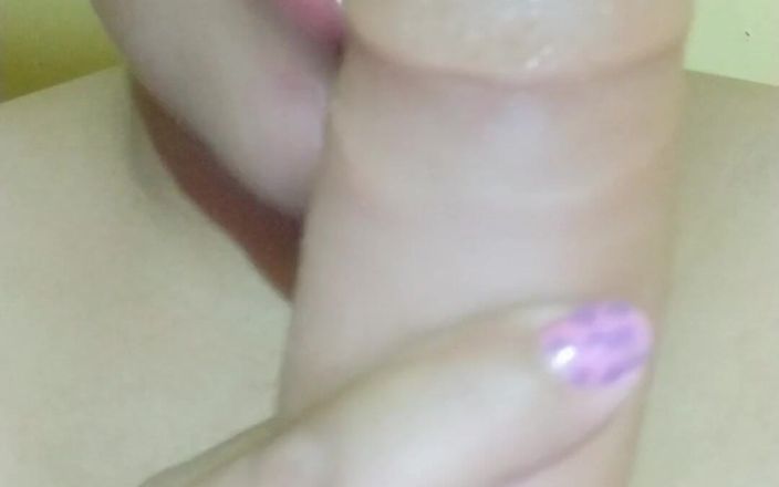 Carla Villalobos: Büyük götlü aldatan sürtük evli kadın için gırtlağına kadar dildo...