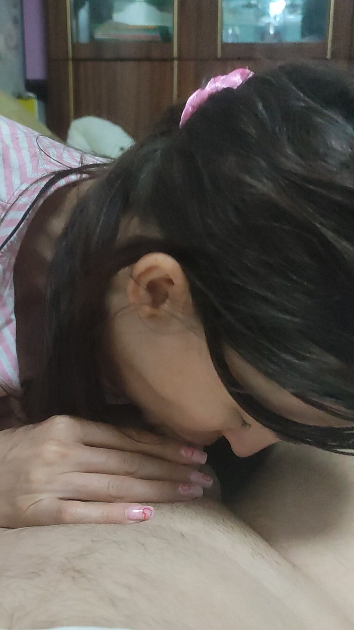 Sasha Green: Stiefzus zuigt haar favoriete kleine