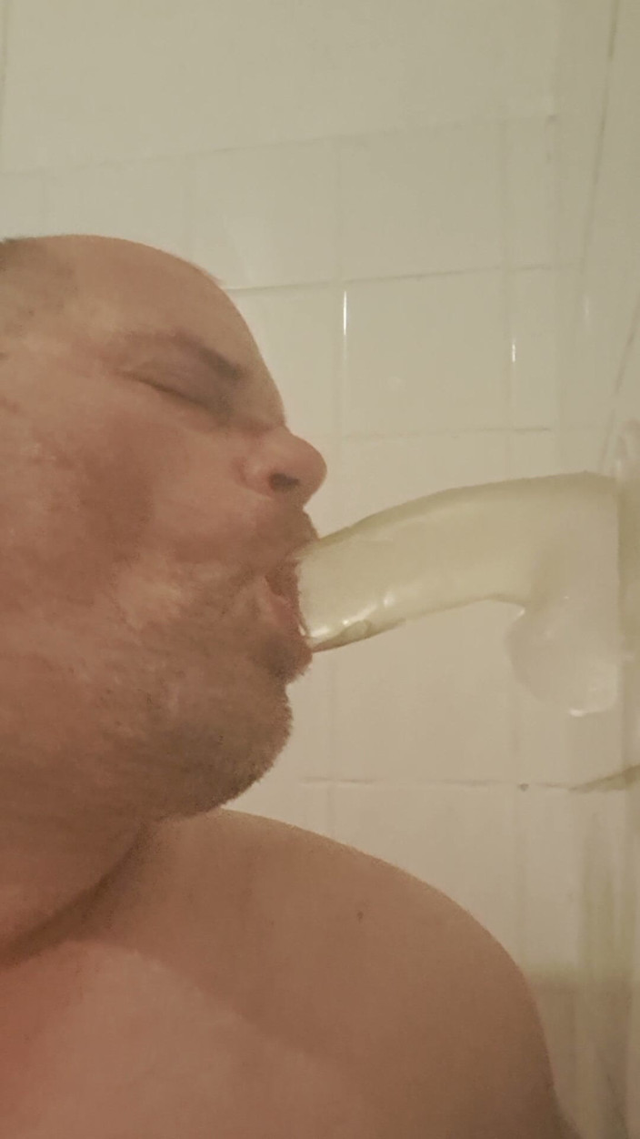Fickspecht: Sucking Round in the Bathroom