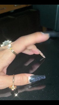 Who Eles Just Loves Long Nails!!! They so Sexy