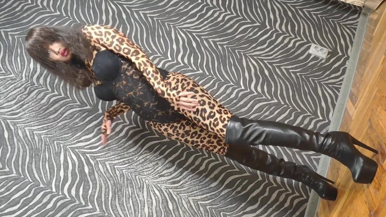 Ponny Letany: Leopardo tacones altos peludo mariquita ponyboy