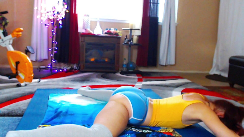 Aurora Willows: Сіднична робота ніг і поза жаби легко розтягуються для вашого сідничного залози