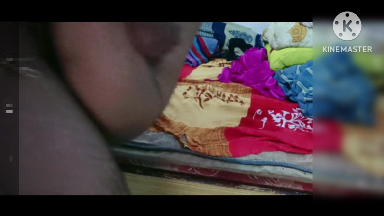 Ankurpriya000: Bhabhi a pris le pénis noir dans sa chatte et...