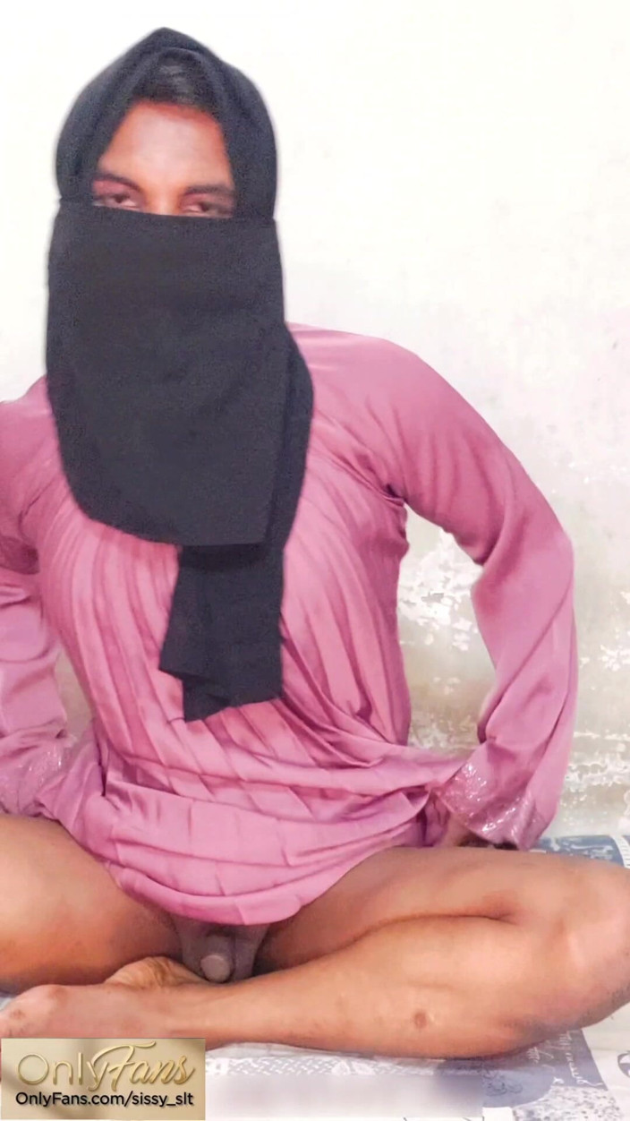 Sissy Slut Simran: Hidžáb Shemale šukání od robertka
