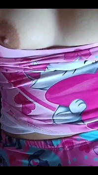 Colombian Girl Showing Her Tits