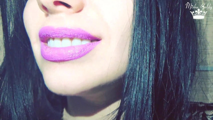 Goddess Misha Goldy: Lips and kisses