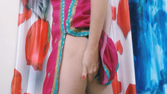 Bolly Karma: 継父に隠れて継母を愛している