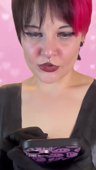 Slečna Ruby Odhalena a Zotročená: Pád Sissyho