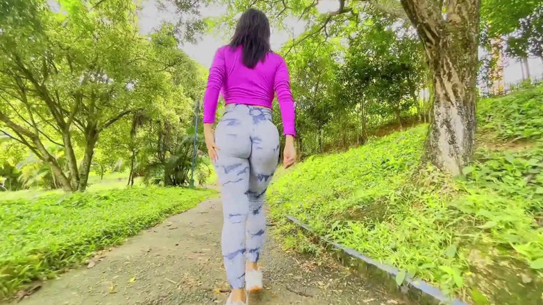 Jenifer Play: สาวโคลอมเบียอายุ 23 ปี เย็ดก้นโหดกับเทรนเนอร์ส่วนตัว - Jenifer Play
