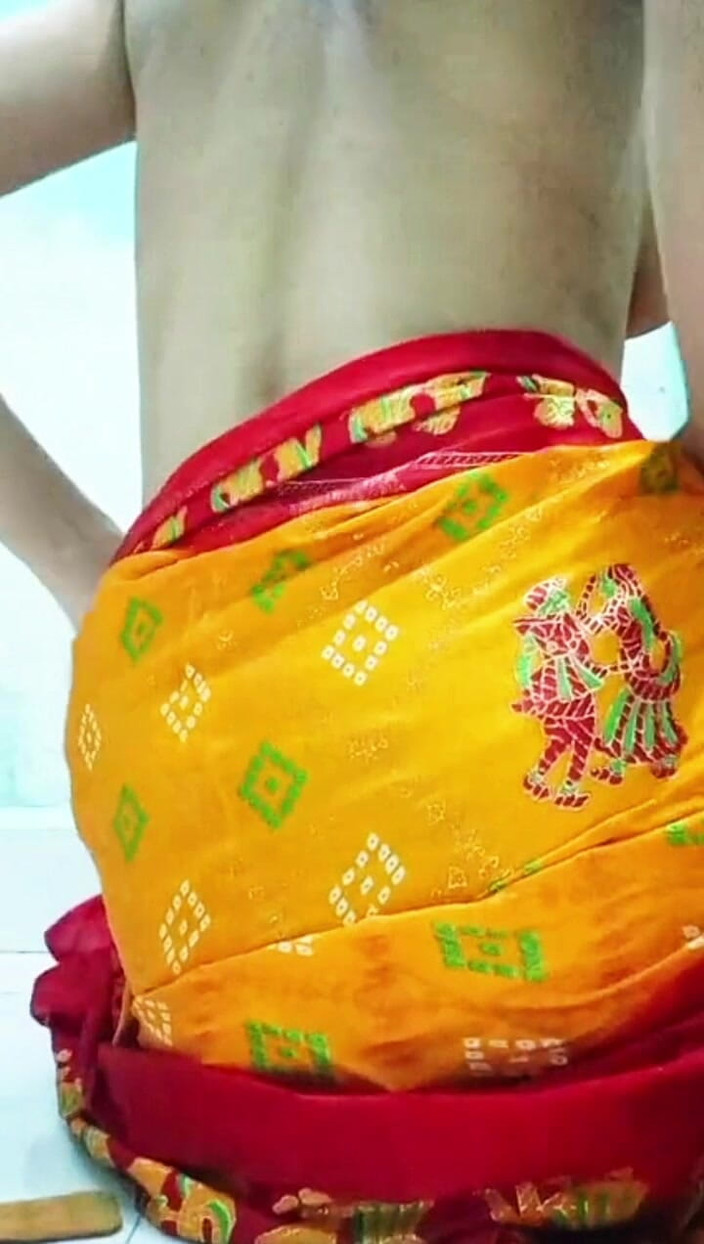 Silver_Worm: 印度女孩扮演教学角色火辣色情