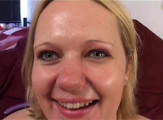 YOUR FIRST PORN: Ich Spritze Sie Aufs Gesicht - Je lui éjacule sur le visage