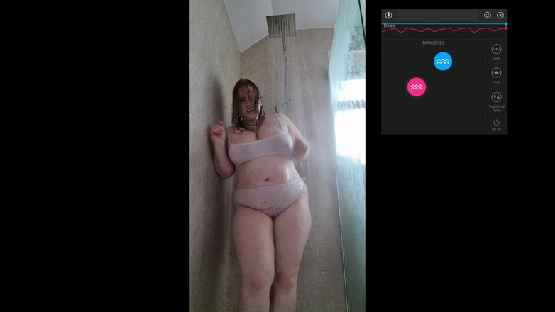 Julie Bliss: Julie Bliss - Lovense淋浴控制