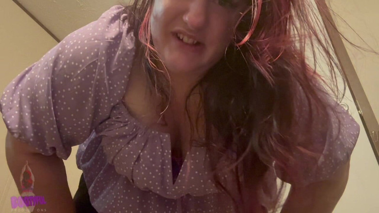 BellaBlast: Altımda bağlı: gezinen götüm kaçamayacağın osurukları dışarı çıkarıyor: götlü bella blast