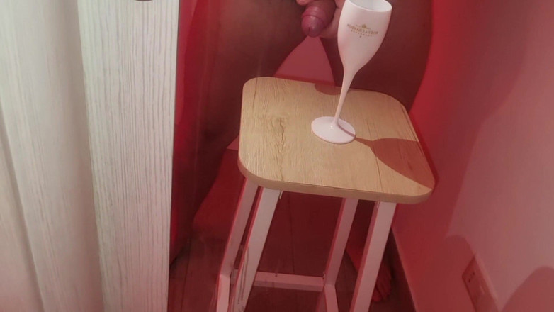 Alexander Audran: 정액 맛 - 모엣 앤 샹동과 멋진 큰 자지가 부은 정액 잔