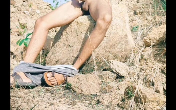 Tani: Alone Cumshot at Outdoors