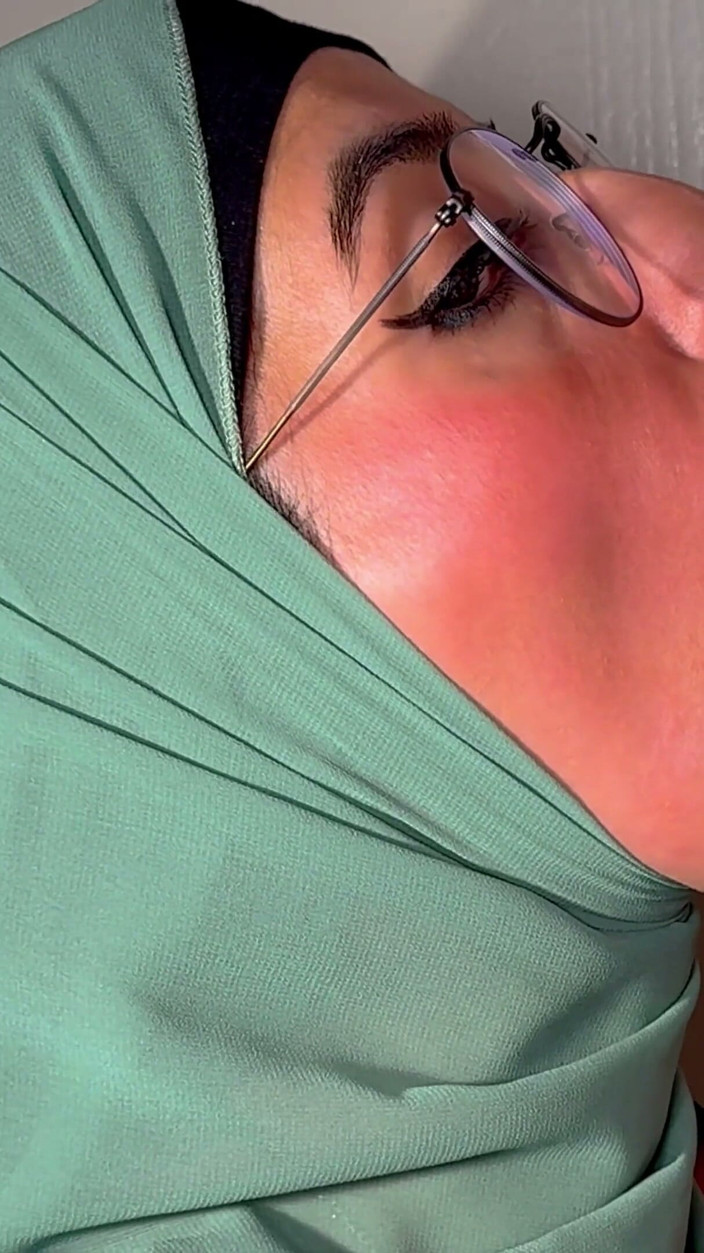 Aaliyah Yasin: Aaliyah yasin si cewek berhijab lagi asik nyepong kontol dengan...