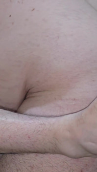 Follando a pelo usando saliva