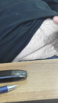 Big Italian Dick Jerk and Big Cum at Office Desk