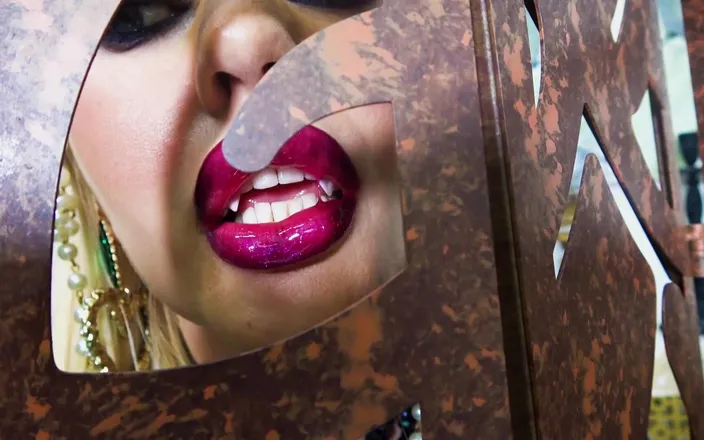 Goddess Celine: Succubus Kiss