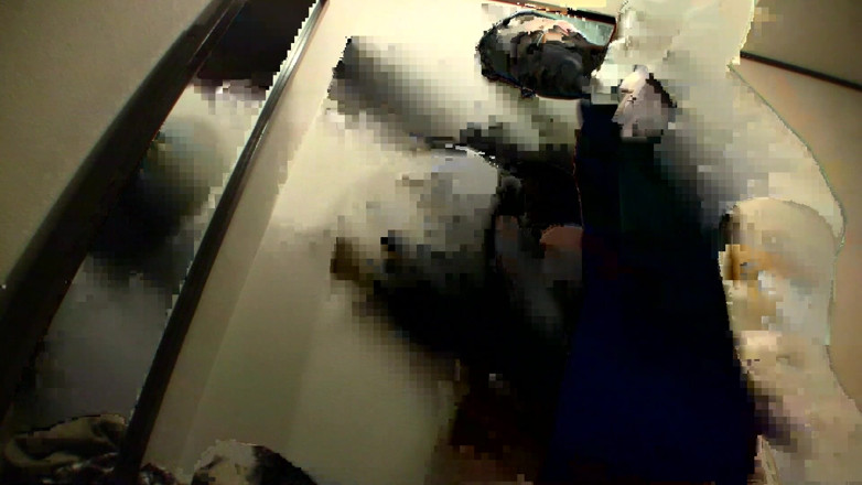 Raptor Inc: Beautiful Shopkeeper in the Fitting Room Extra Service. 2-2