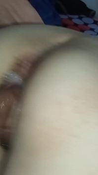 Ma maison est vide et j’ai appelé mon copain pour me baiser et m’éjaculer dedans