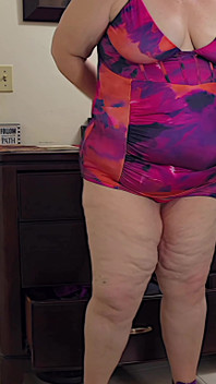 Big Ass Busty MILF in Mini Dress Flash Fat Booty