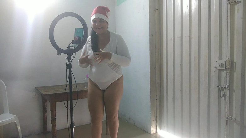 Adribella69: Adribella69 šuká svého nevlastního bratra, než dorazí její manžel