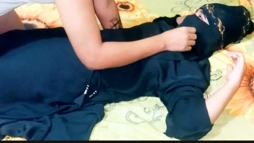Having Sex with My Sexy Hijabi Stepsister (Valuable)