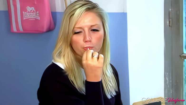 College Uniform: Röportaj take 1 milly hedgland