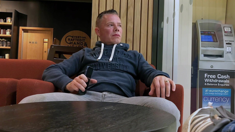 Naked Foxx: Dared to Jerk off in Busy Coffee Shop - Intense Public...