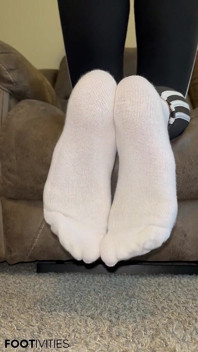 Usikan stoking senyap - Ivys Feet - Footivities