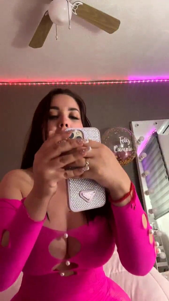 Marian Franco: Testing Out Some New Dildos and Shaking My Big Ass...