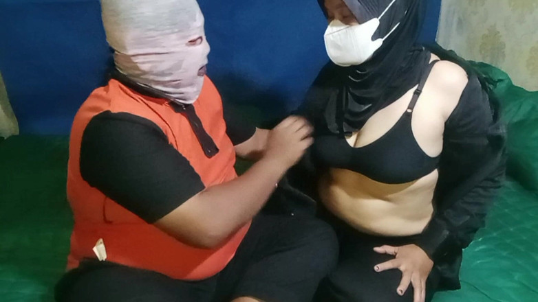 Babang endut: Pompino al cazzo da guardia di sicurezza femminile