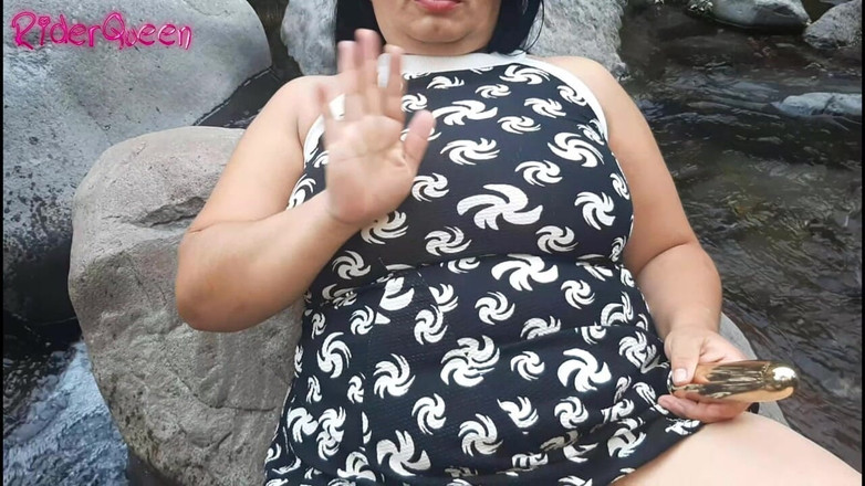 Riderqueen: Masturbarse en el bosque grandota