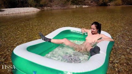 Lissa Brown: Pijamalarım ve çoraplarımla dalıyorum