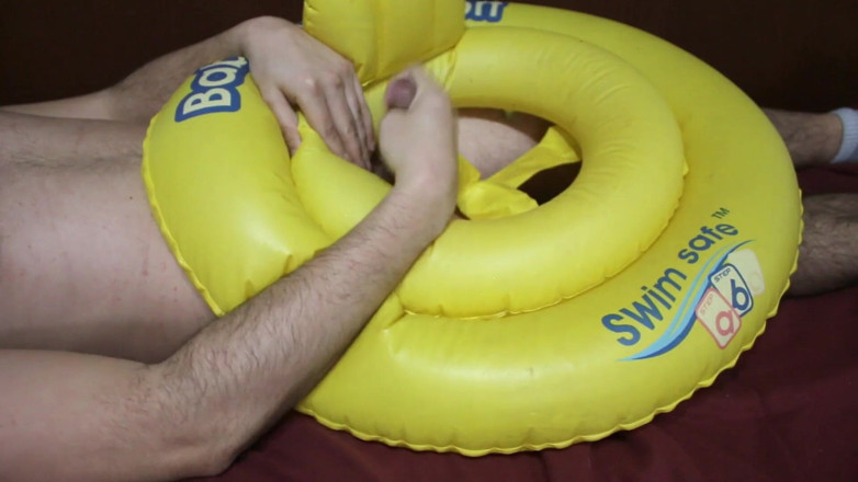 Inflatable Lovers: Żółty spławik