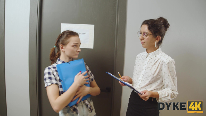 Dyke4K: Groupe trois filles