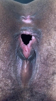 Ebenholz MILF Queefs für 10 Minuten