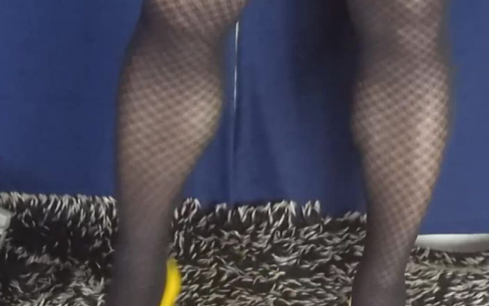 AdultGameplays: Medias a cuadros, tacones altos y mini vestido