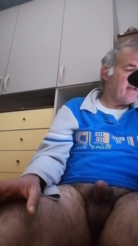 Show live unde mă masturbez pentru fanii mei
