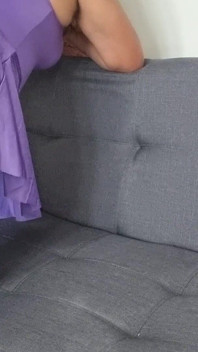 Podobają ci się moje nowe jedwabnozielone majtki?