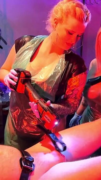 Cbt de capse sadice și extragerea orgasmului