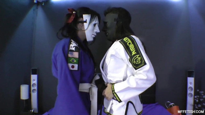 MF Fetish: Nobody wants to lose in this fighting tournament