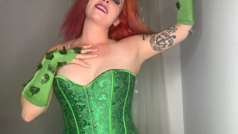 Deanna deadly: Poison Ivy bắt gặp pov robin trêu chọc và kết...