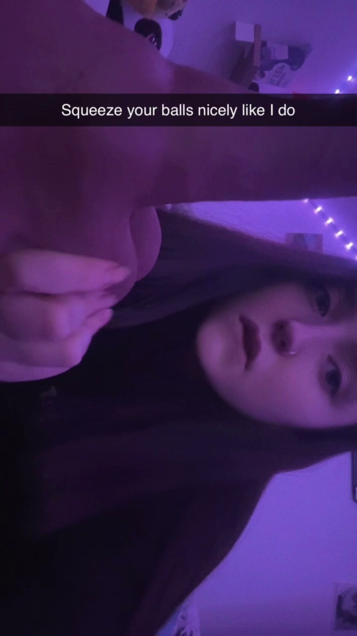 Joyliii: Joyliii Loves Getting People to Edge on Snap.