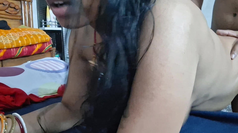Busty Banuu: Romantika se sexy bengálskou indickou dívkou se sexy postavou Busty...