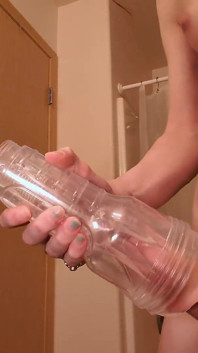 Einen creampie in mein fleshlight pumpen und ihn raus lecken lassen