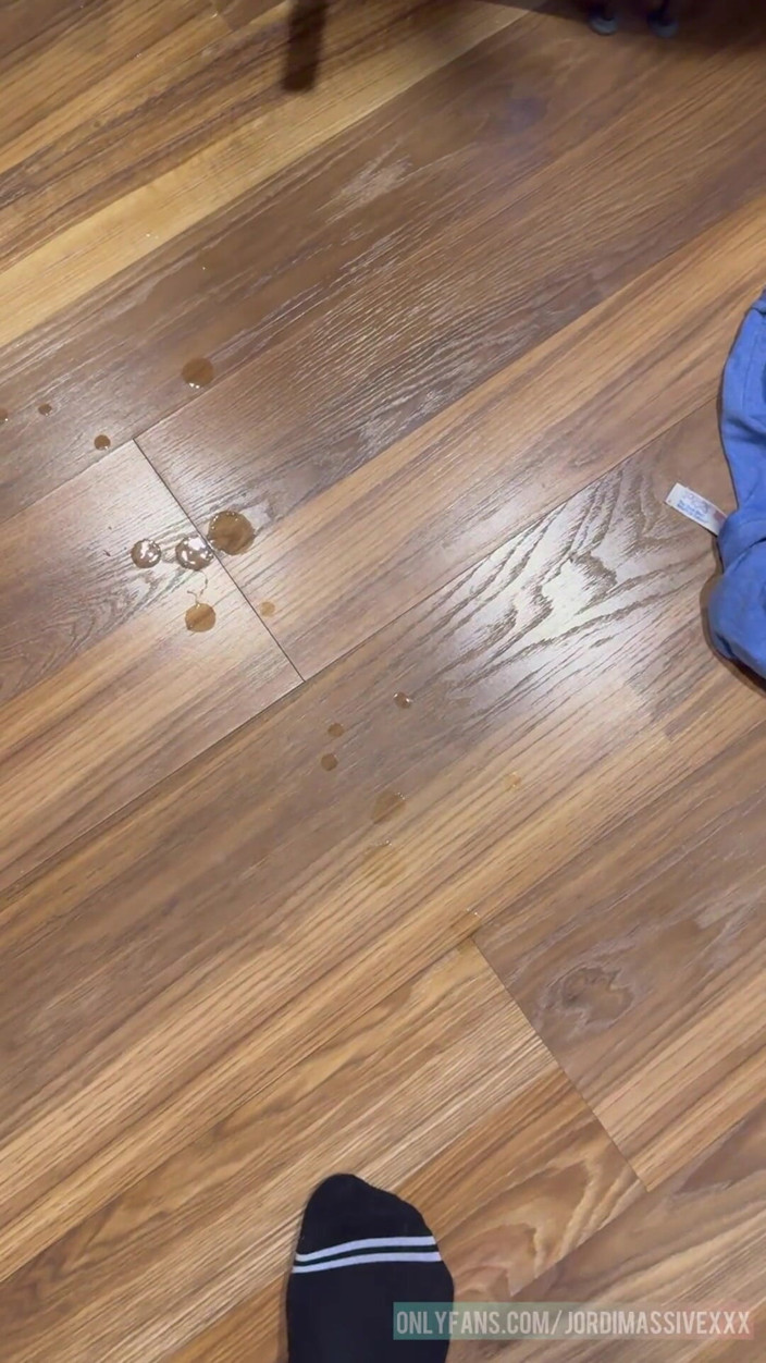 Jordi Massive: Lâcher son pantalon et arroser une dose